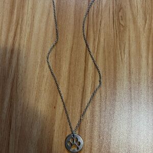 Chic Silver Paw Pendant Necklace